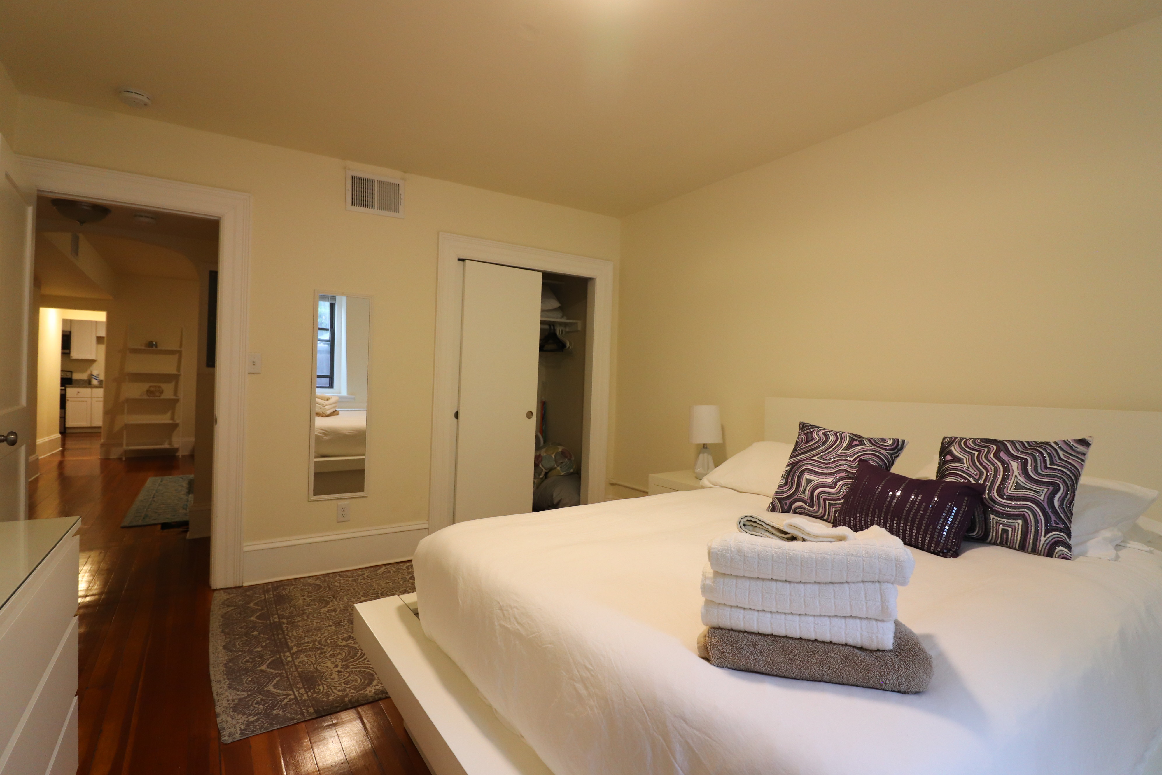 1463 Beacon St, Washington Square