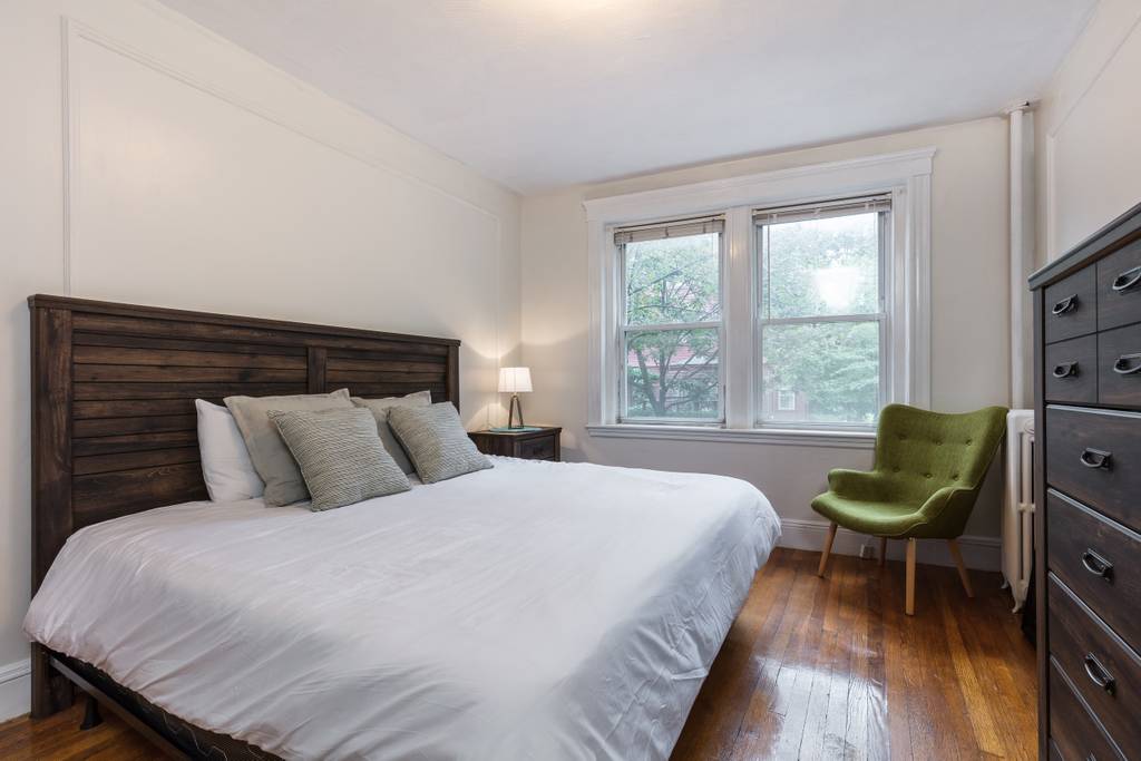 104 Toxteth, Longwood