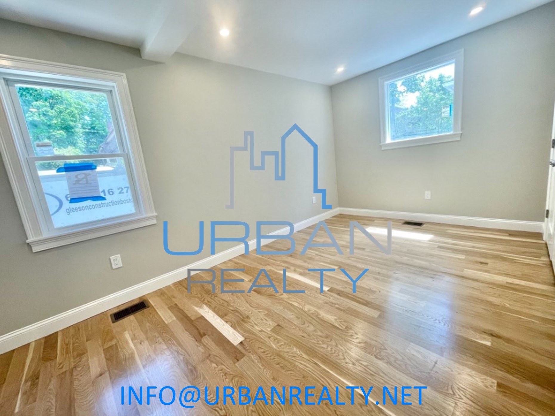 343 Market St, Oak Square