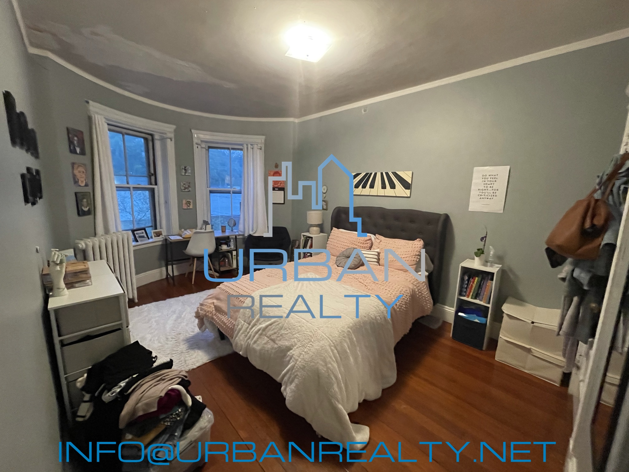 1911 Beacon St, Washington Square