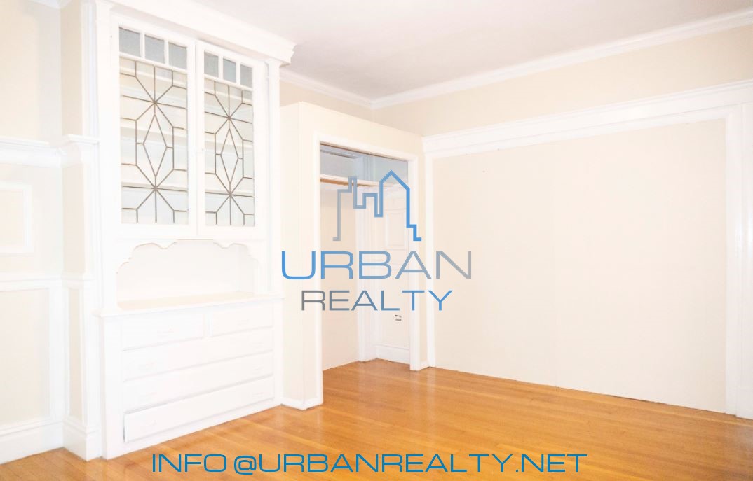 59 Strathmore, Brighton