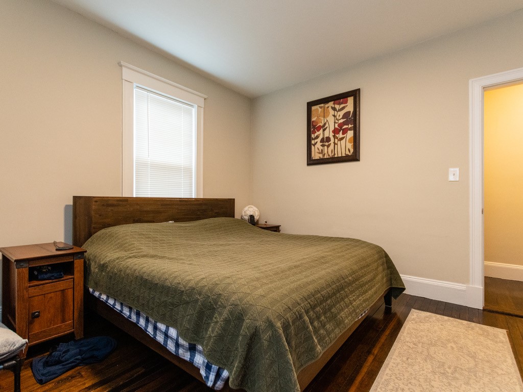 80 Lexington St, Watertown