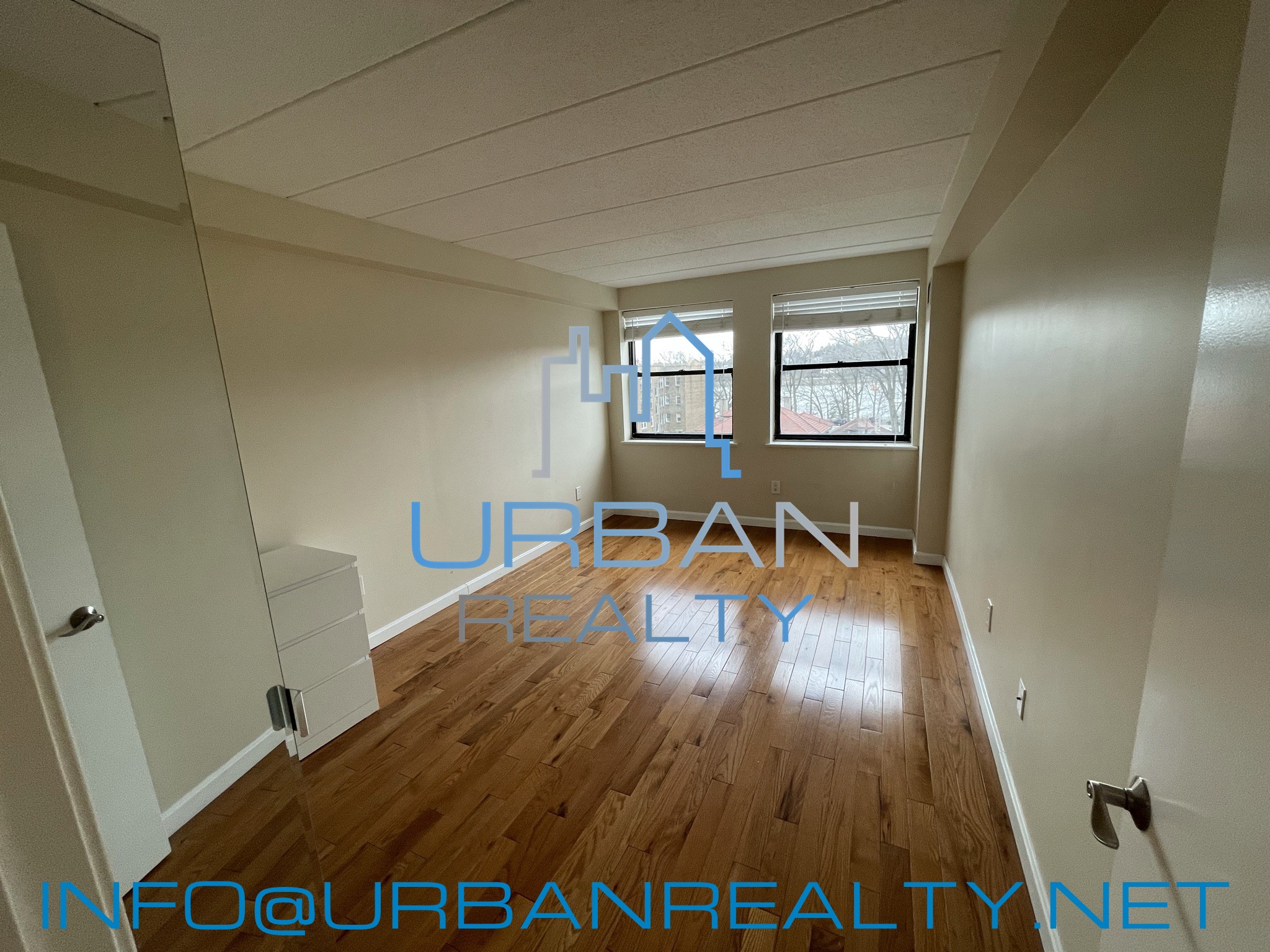 1933 Commonwealth Ave, Brighton