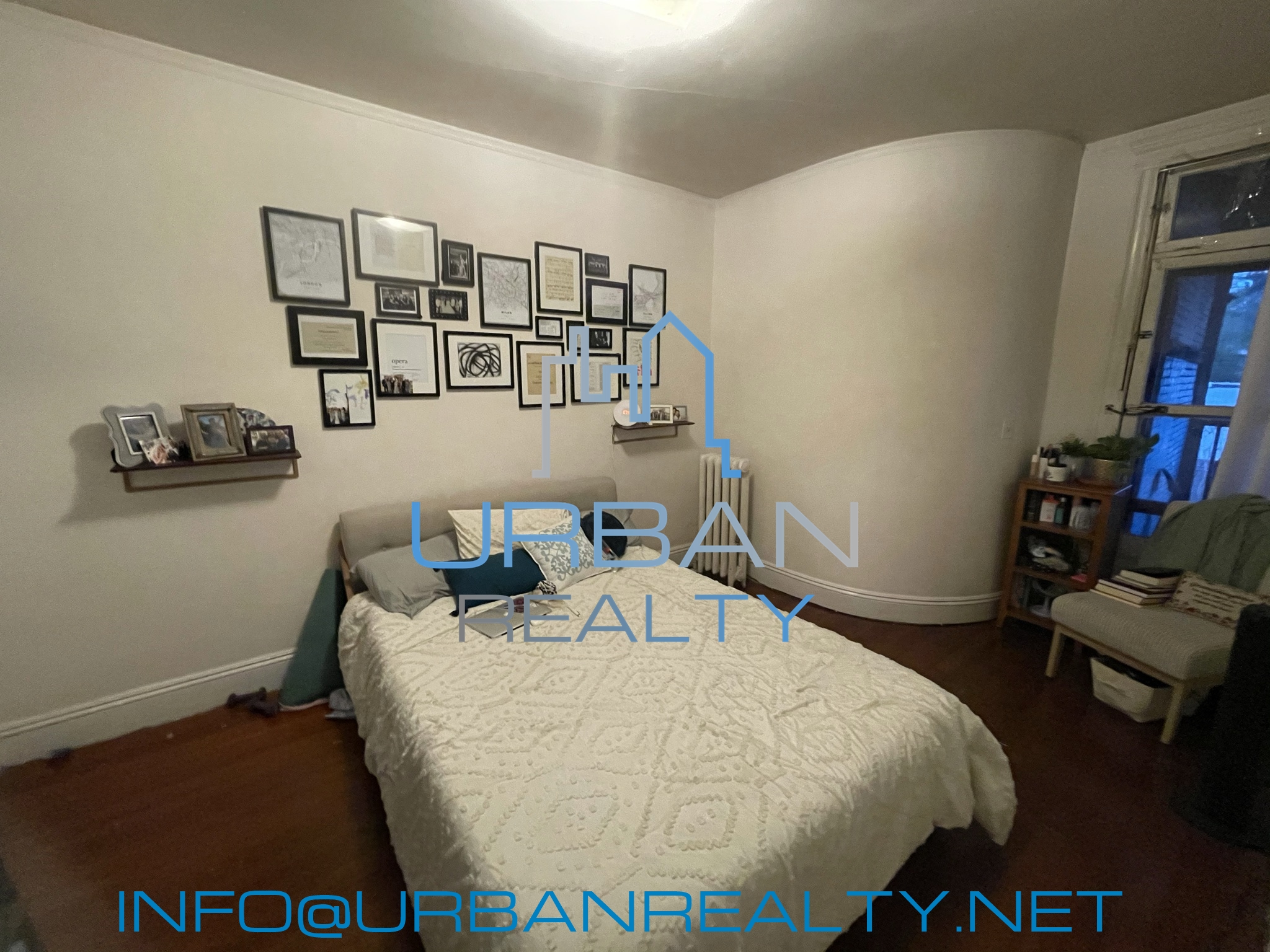 1911 Beacon St, Washington Square