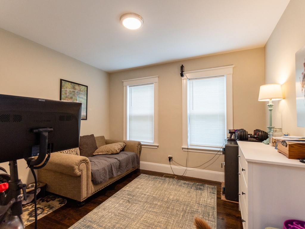 80 Lexington St, Watertown