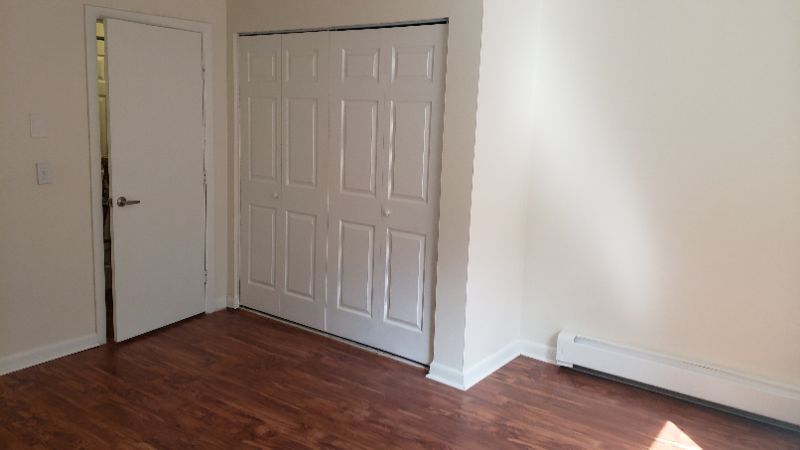 30 Iroquois St, Roxbury