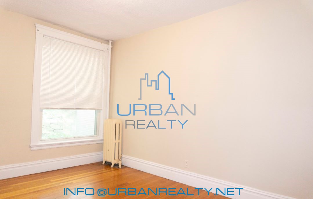 59 Strathmore, Brighton