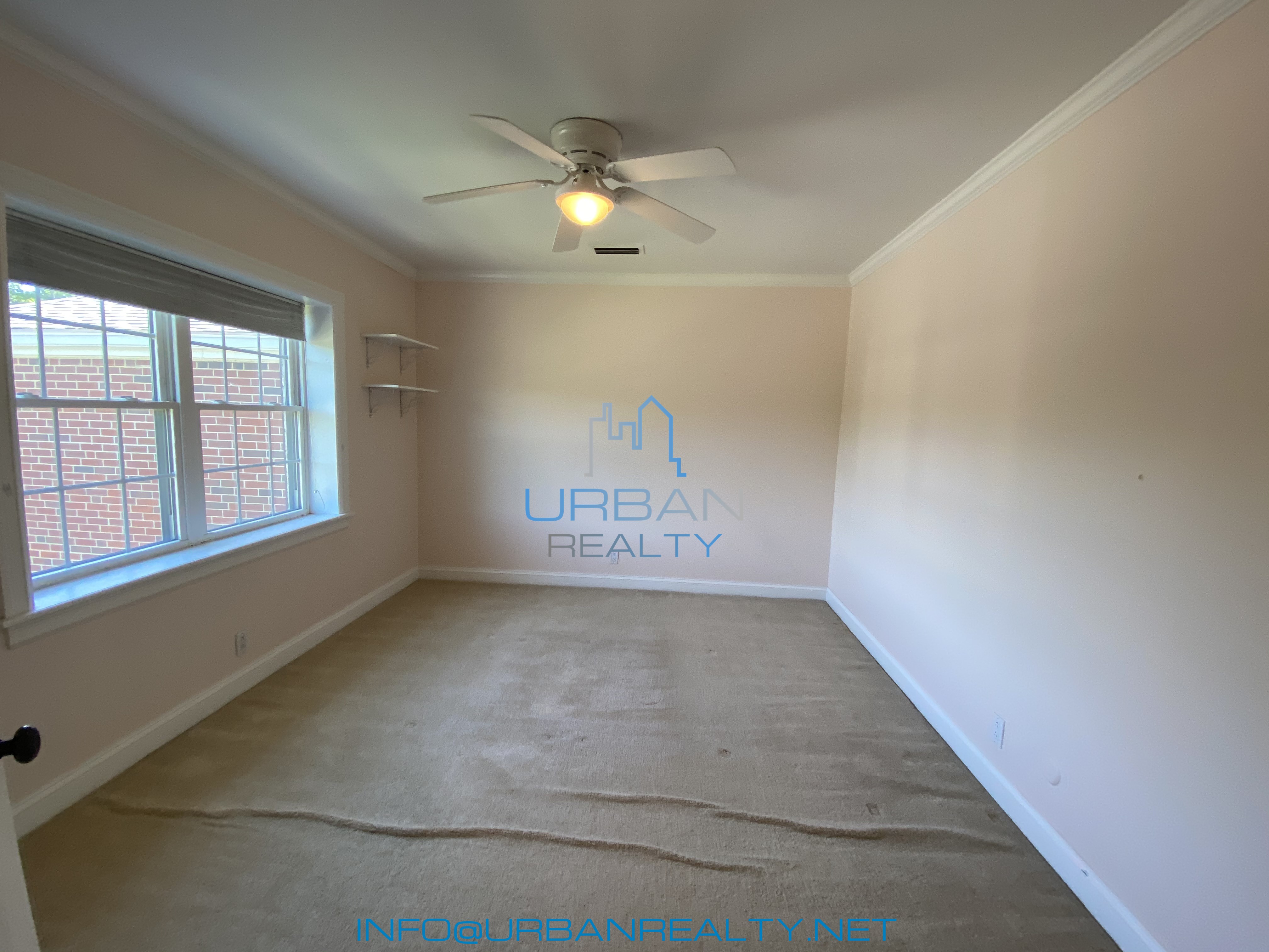 6 Lake Shore Ter, Brighton