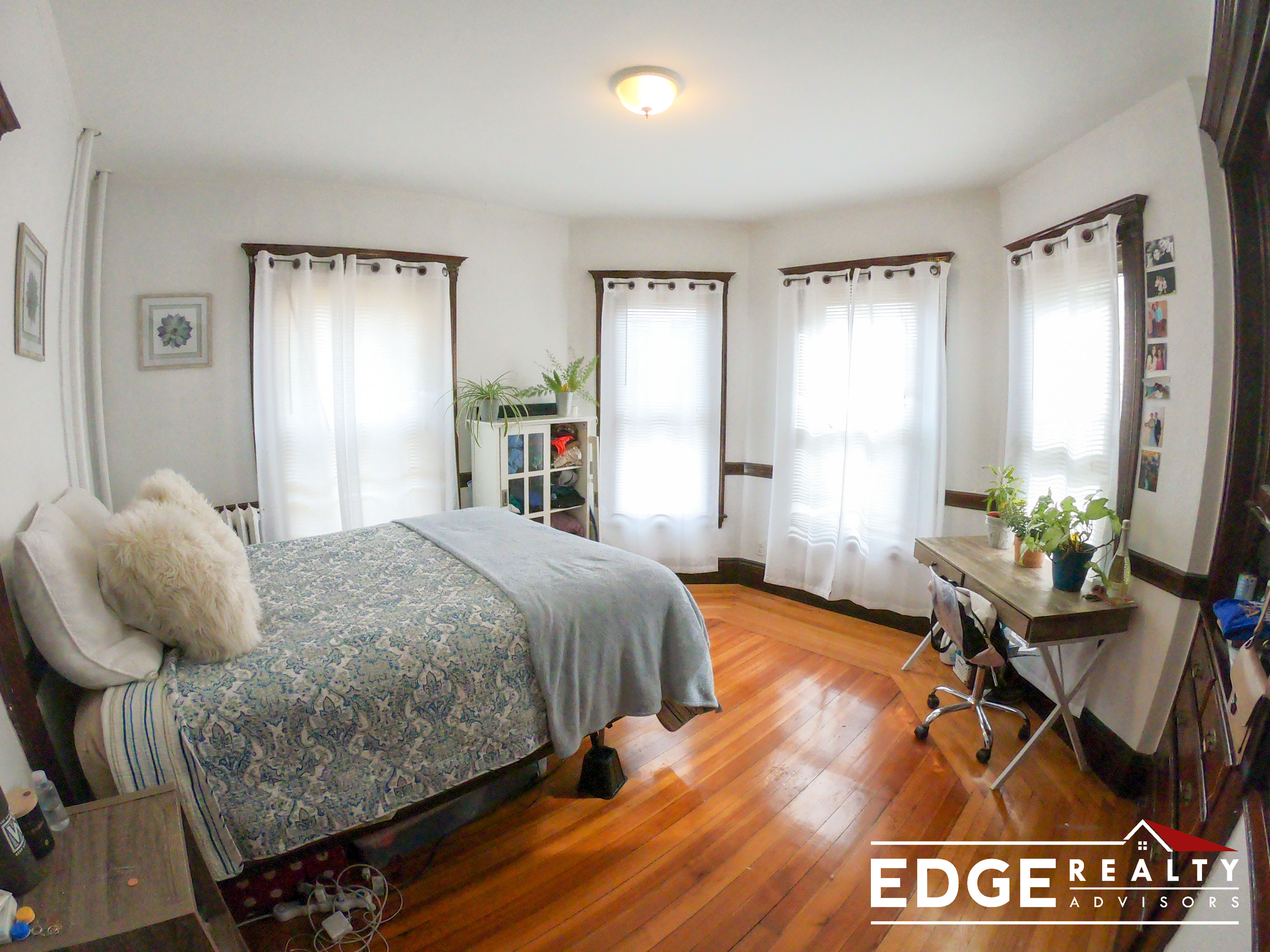 69 Oak Square Ave, Brighton