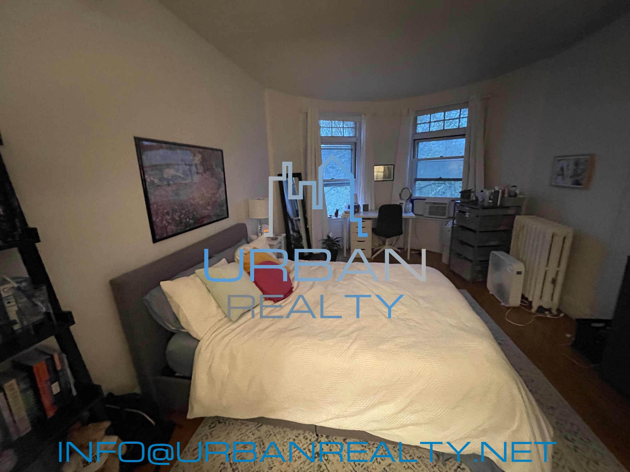 1911 Beacon St, Washington Square