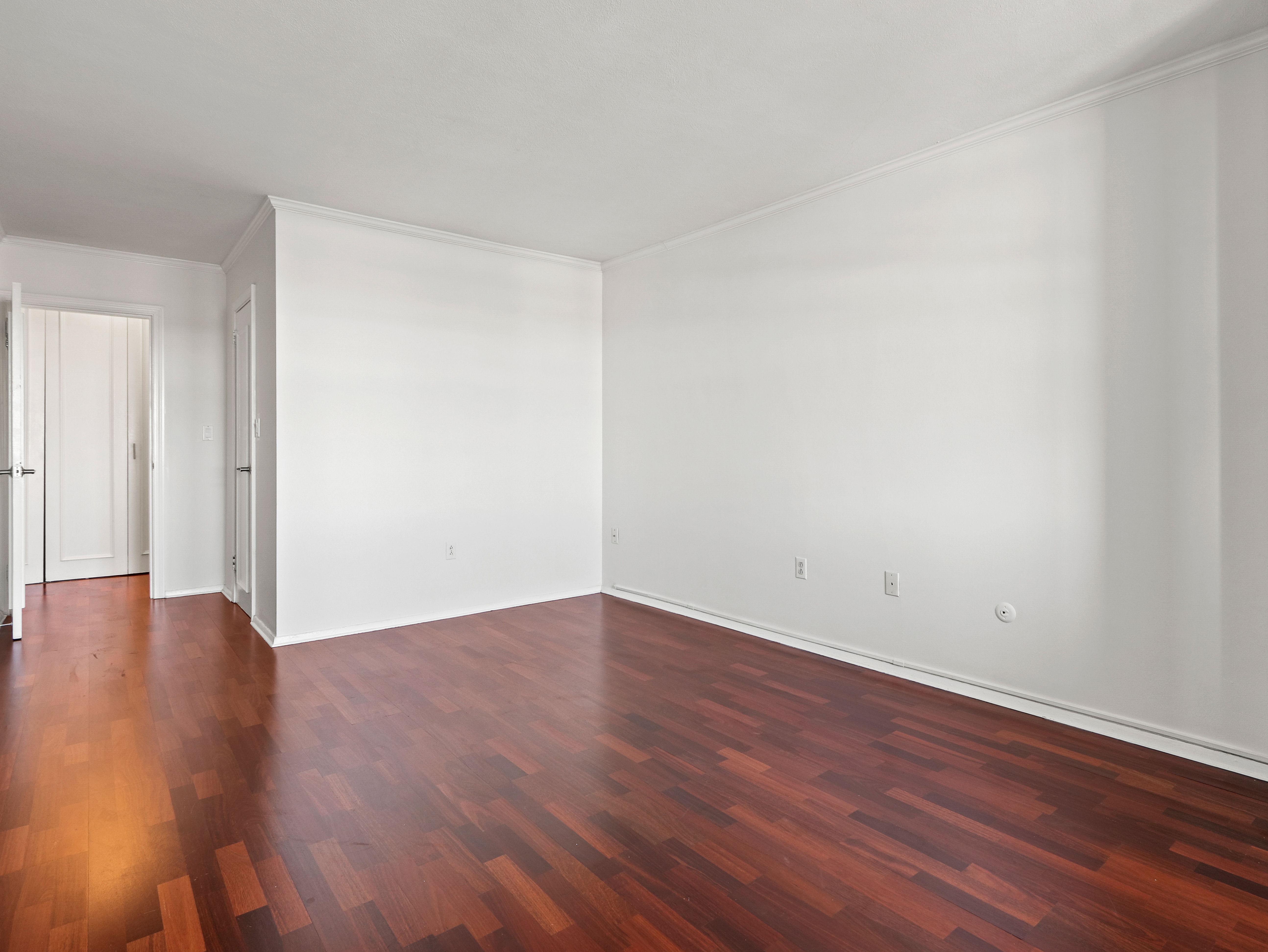 8 Whittier Pl, West End