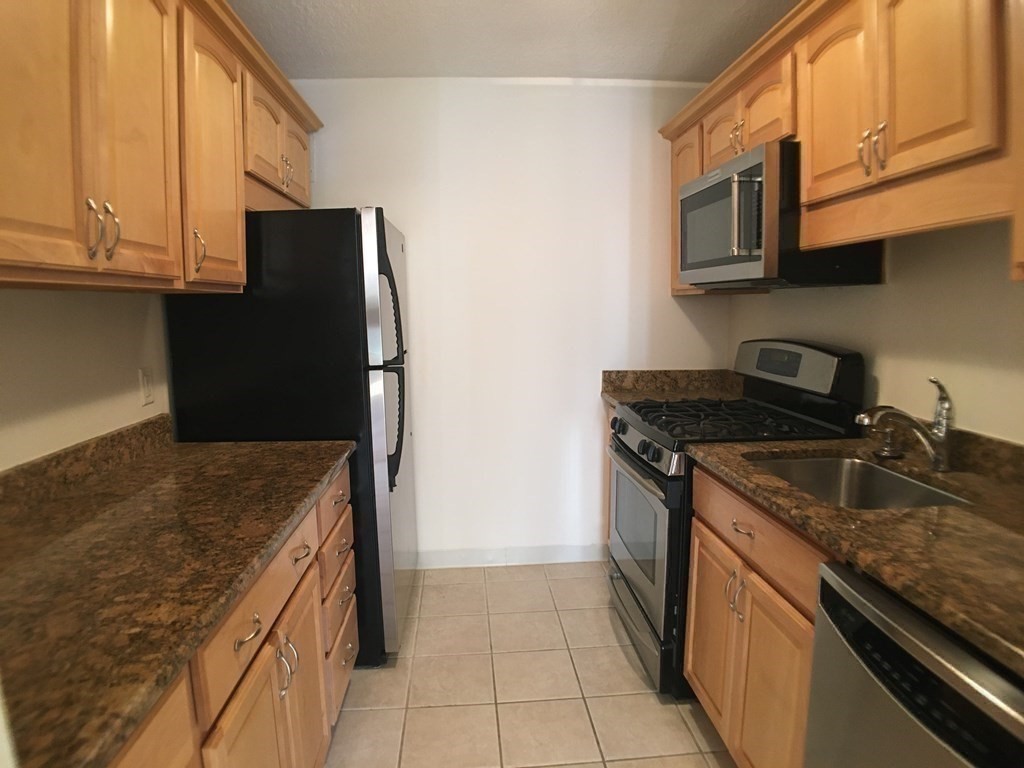 33 Pond Ave, Brookline Village