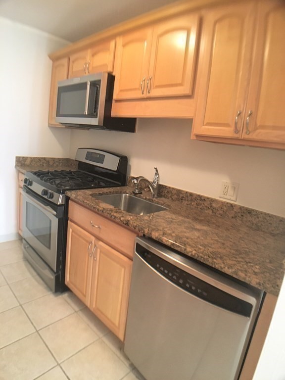 33 Pond Ave, Brookline Village