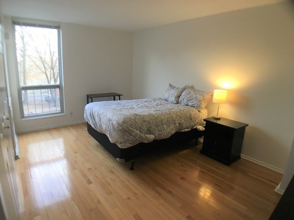 33 Pond Ave, Brookline Village