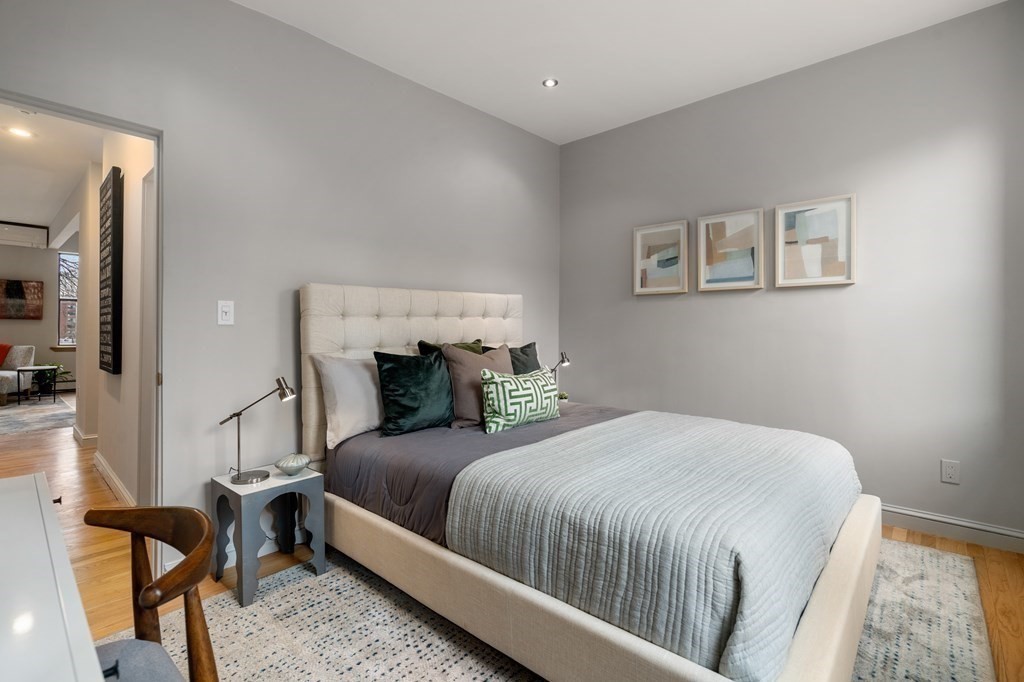 469 Shawmut Ave, South End