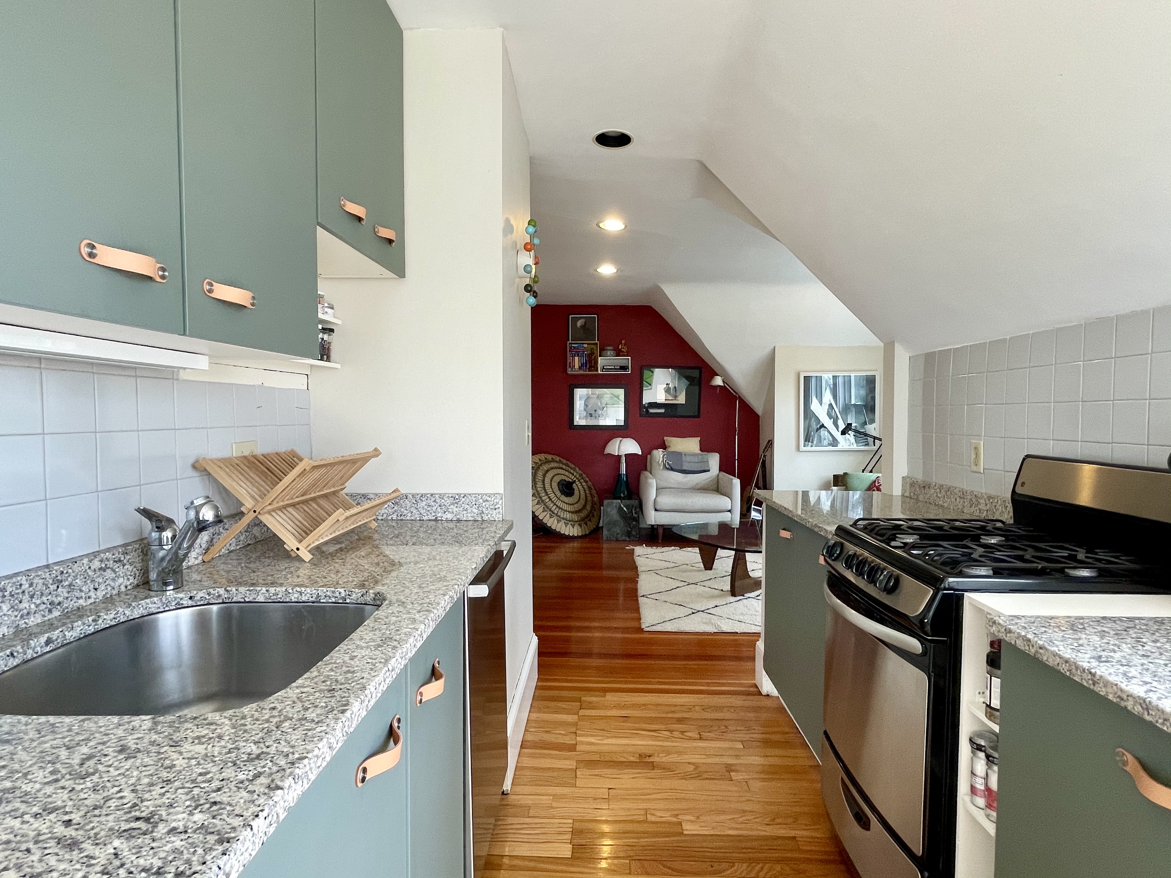 33 Royal Ave, West Cambridge