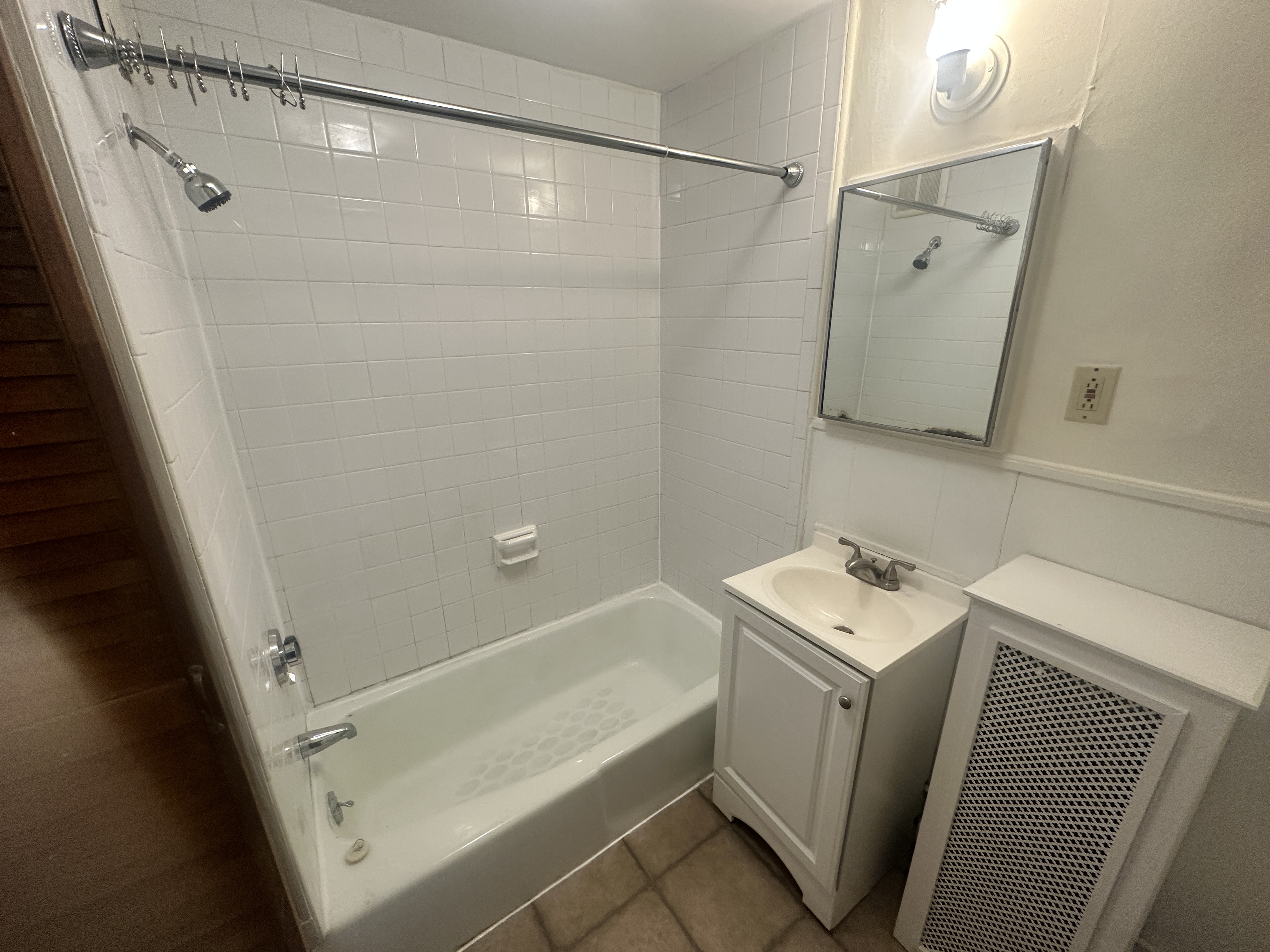 543 Broadway, Magoun Square