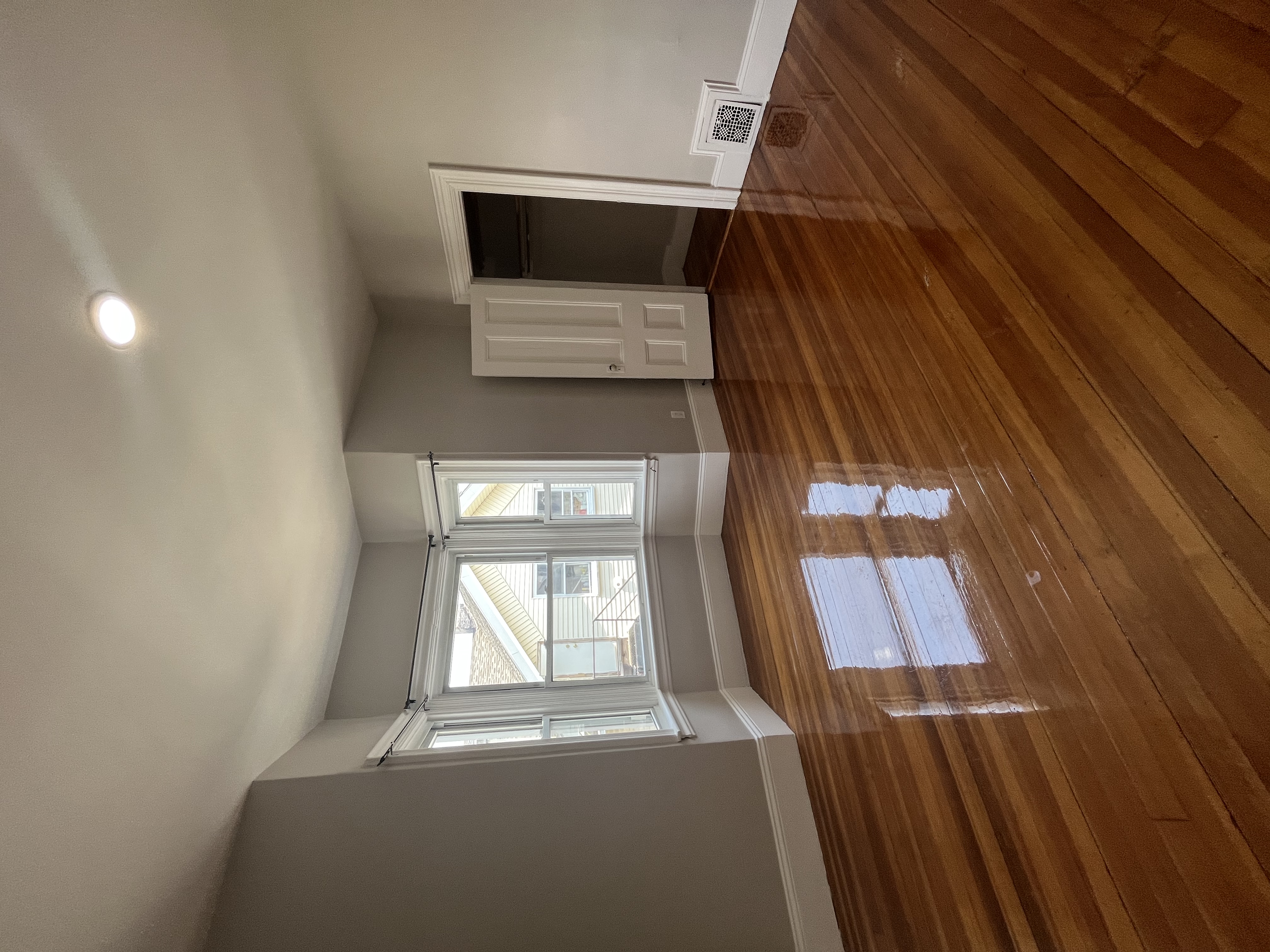 56 Pinckney St, East Somerville