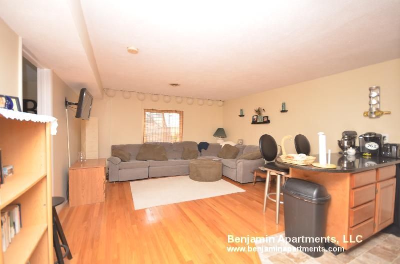 385 Dorchester St, South Boston