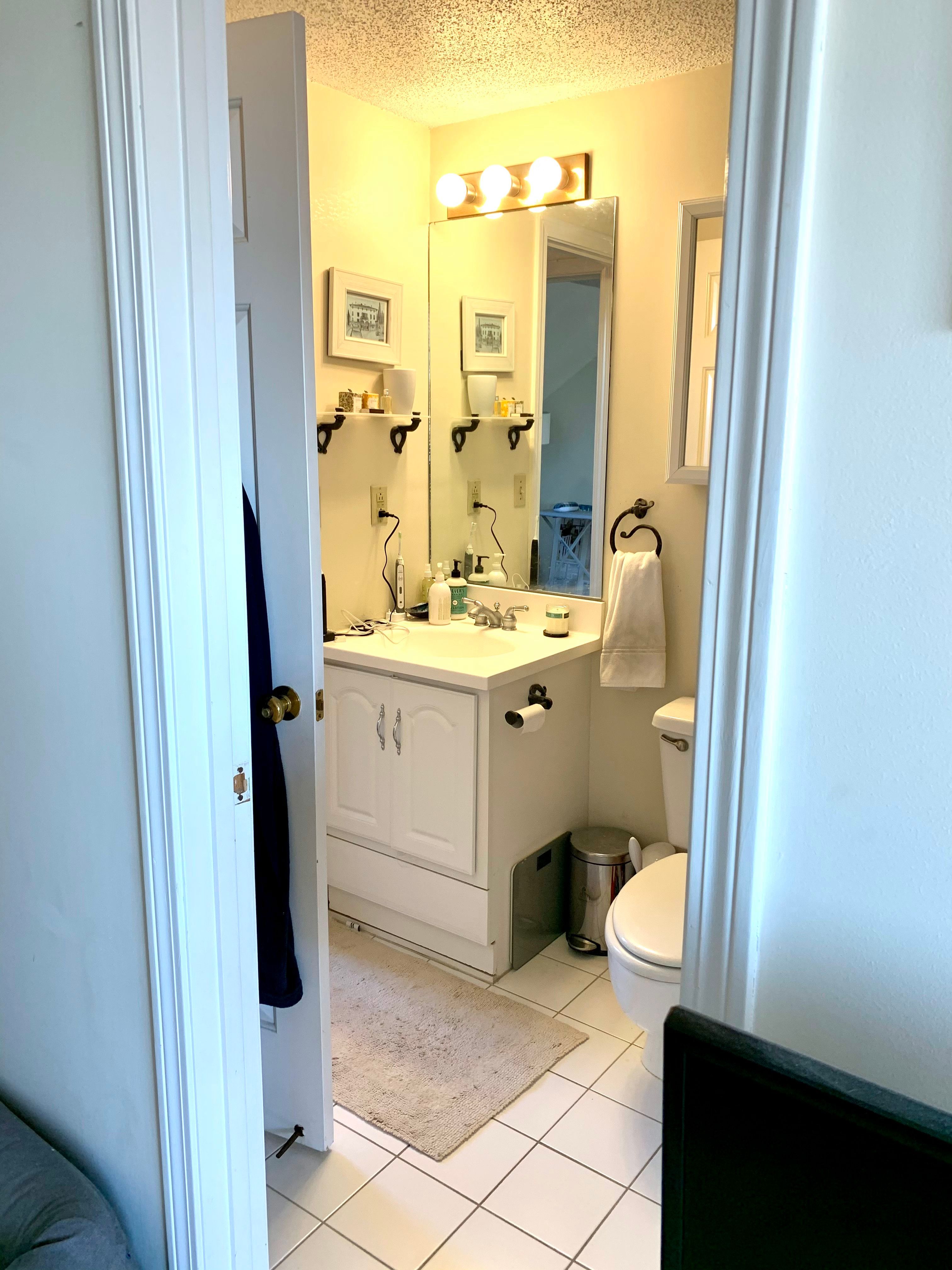 19 Main, Charlestown