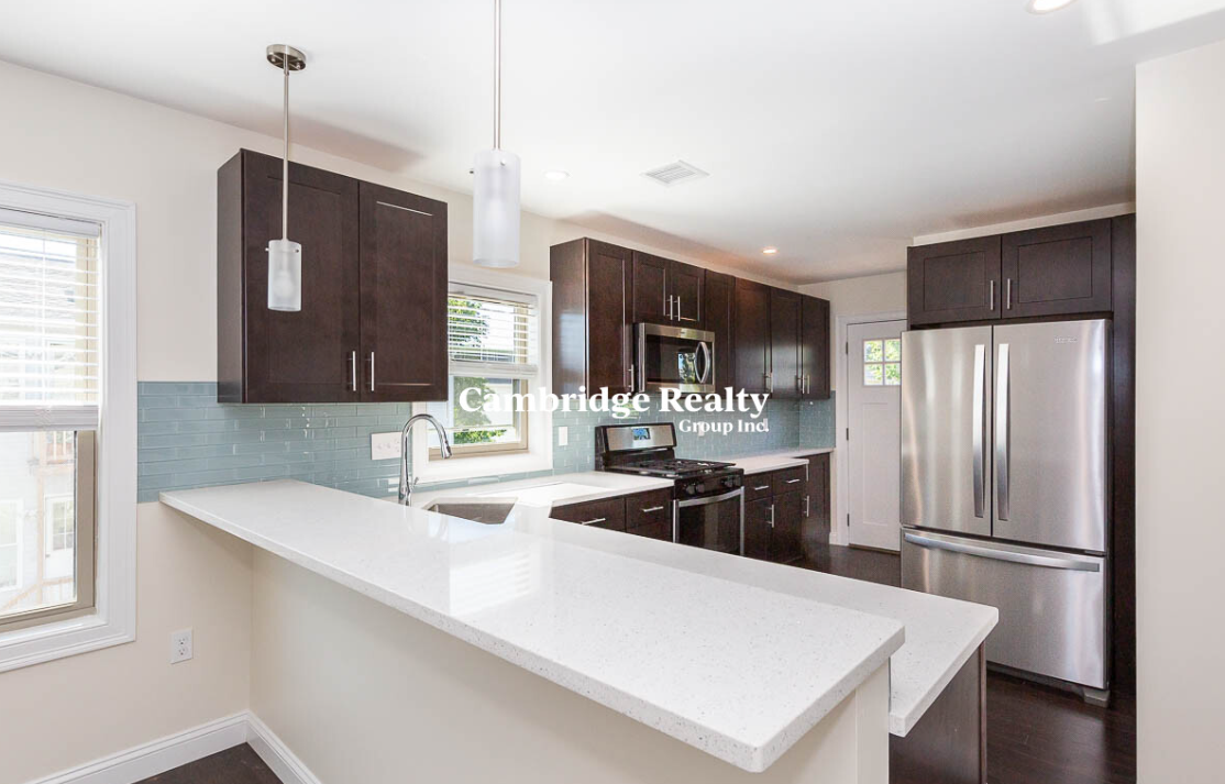 39 Harvard St, Medford