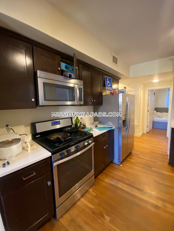 830 Huntington Ave, Mission Hill