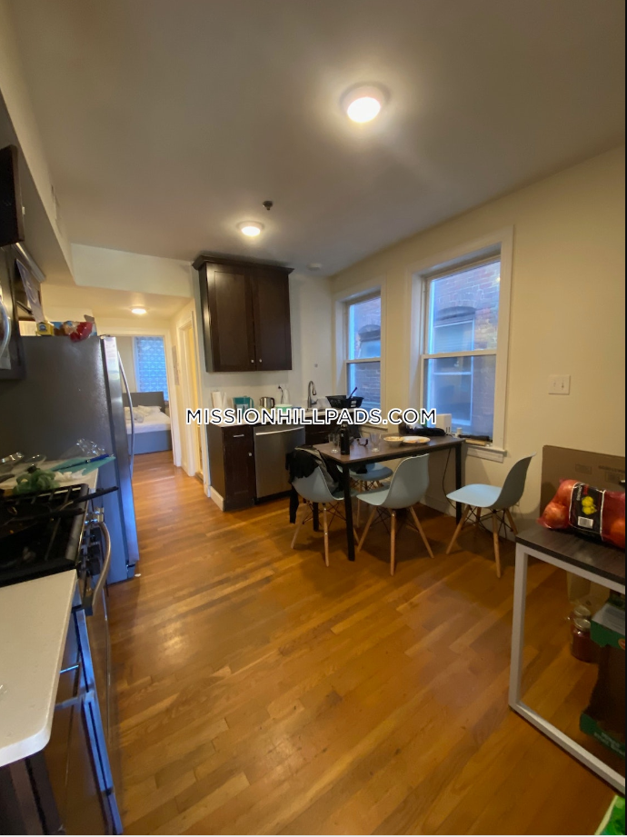 830 Huntington Ave, Mission Hill