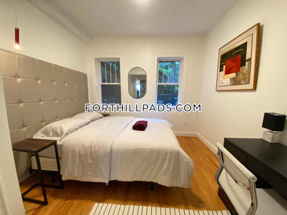 48 Guild St, Roxbury