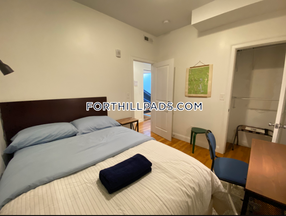 48 Guild St, Roxbury