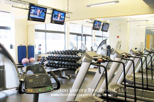 221 Massachusetts, Back Bay