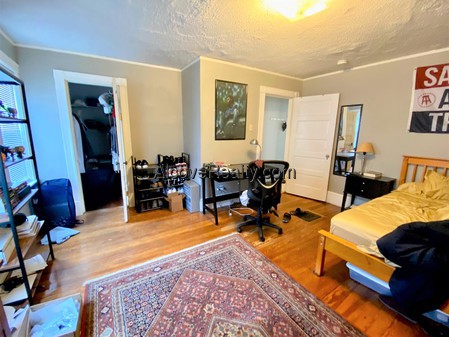 10 Pearson Ave, Davis Square