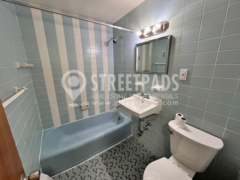 2018 Commonwealth Ave, Brighton