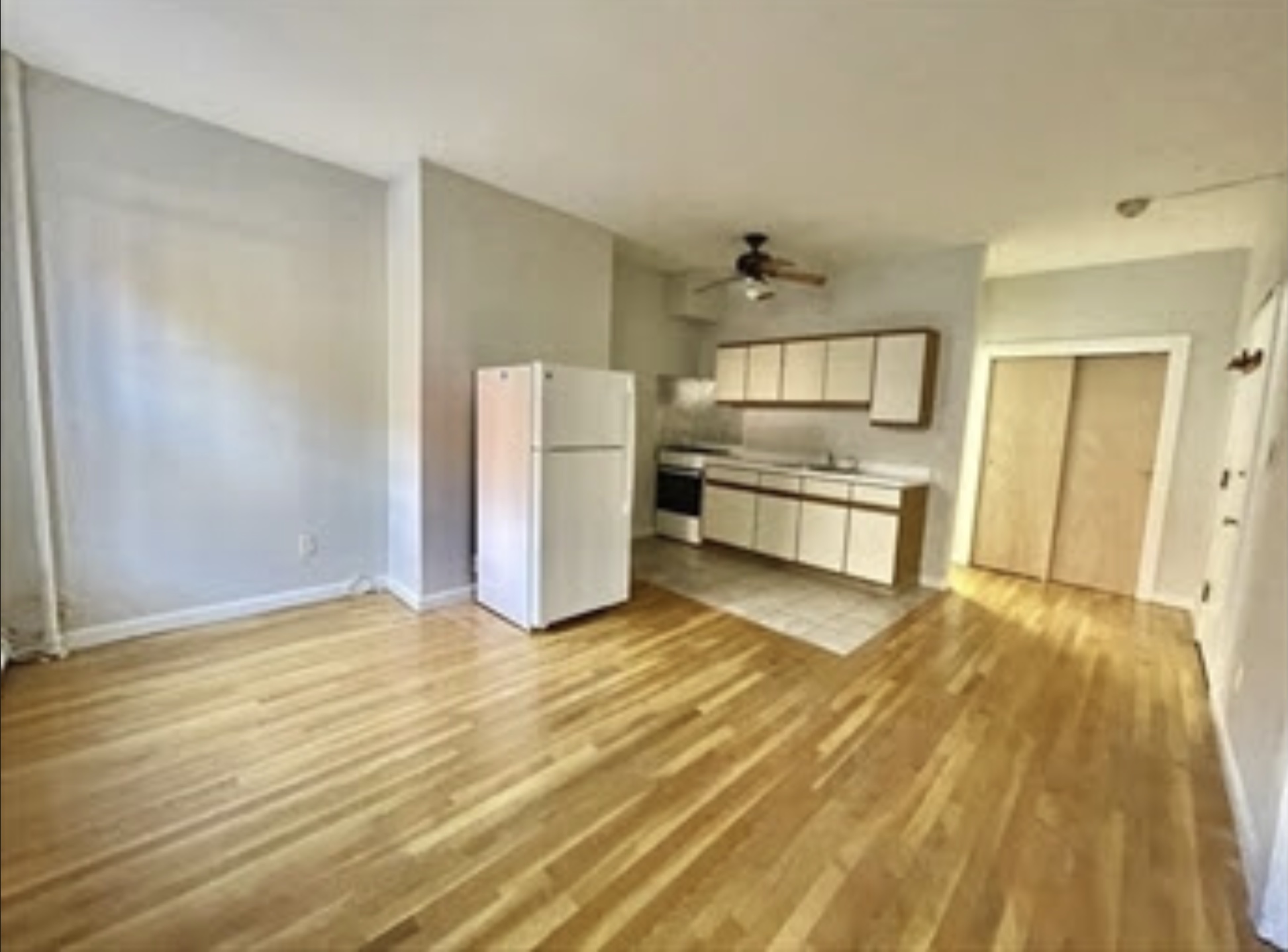 418 Massachusetts Ave, South End