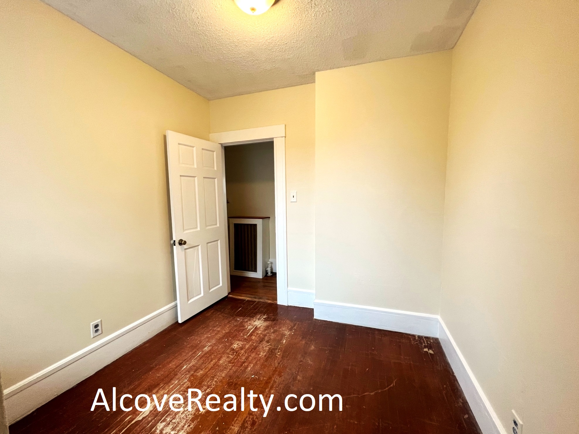 543 Broadway, Magoun Square