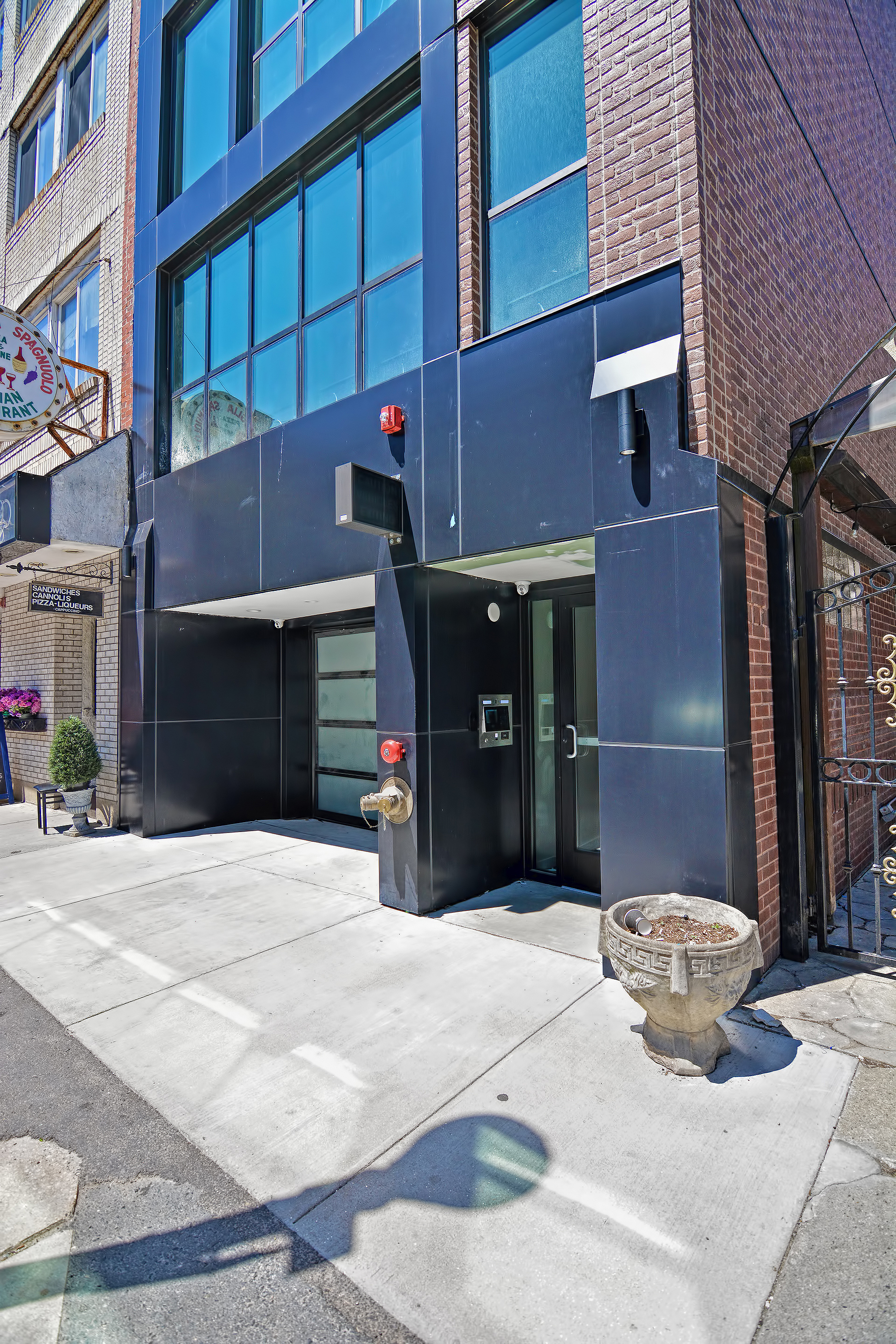 244 Hanover St, North End