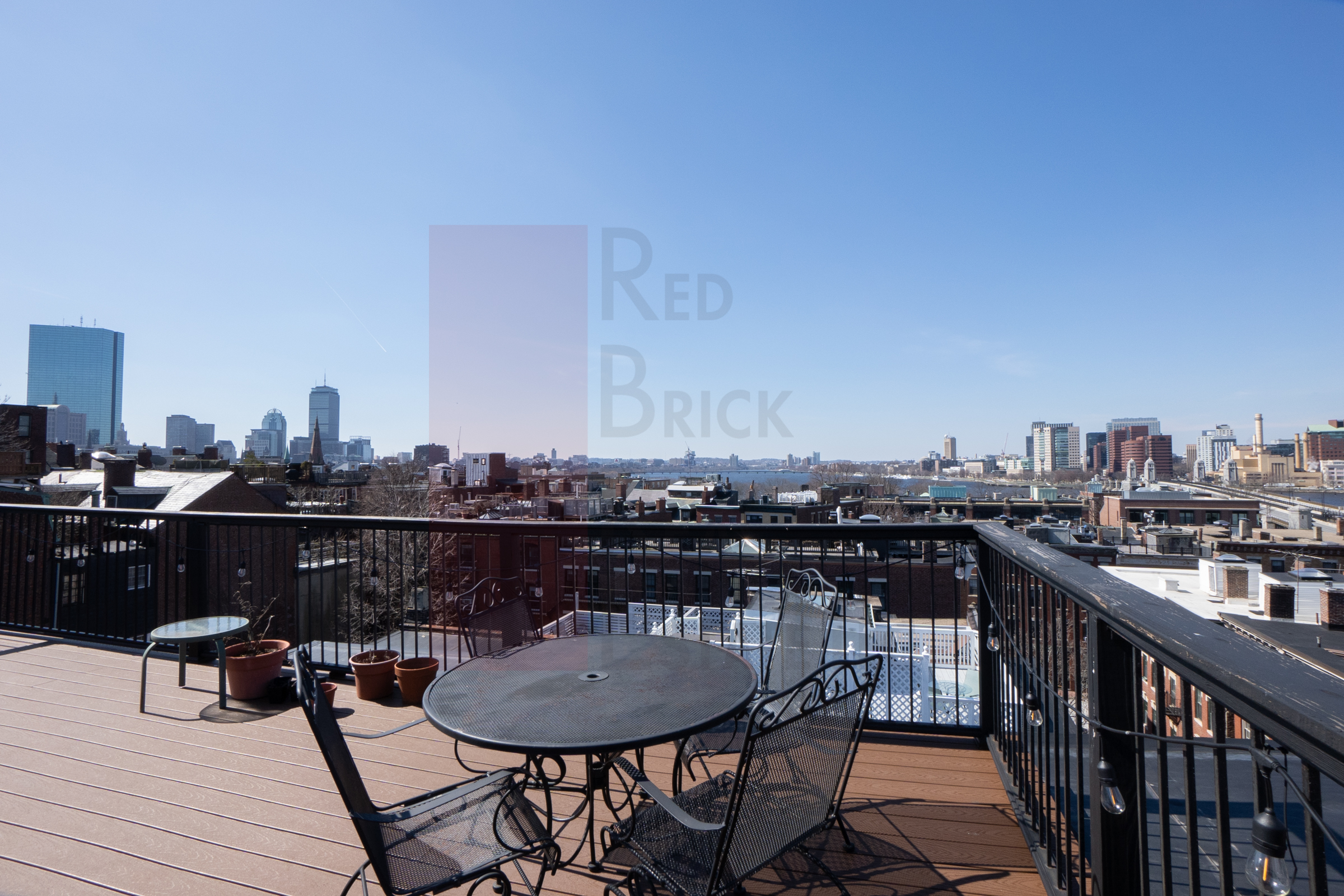 70 Phillips St, Beacon Hill