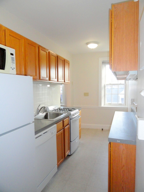 353 Harvard St, Harvard Square