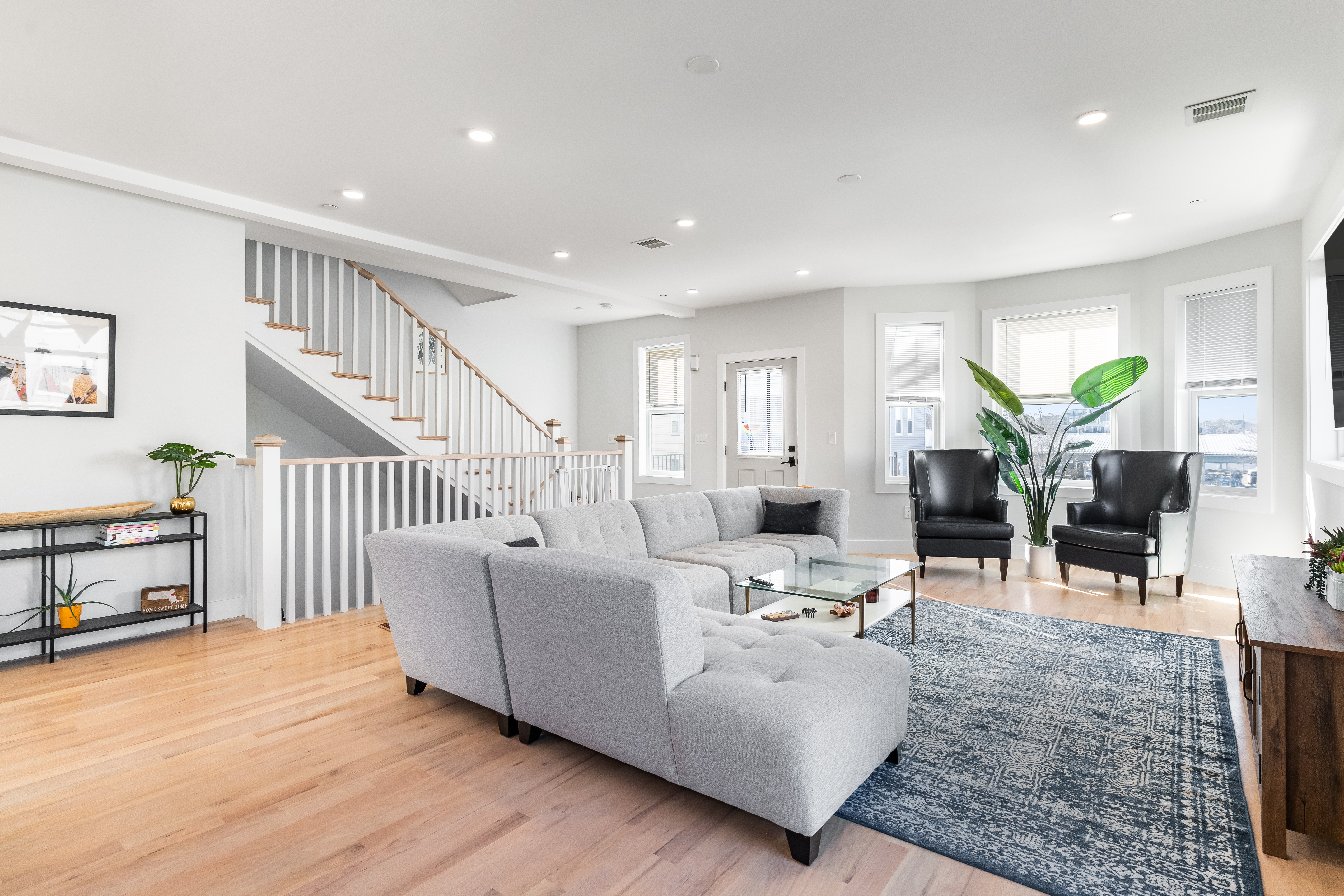 17 W Bellflower, Dorchester