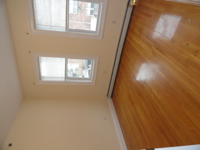 32 Rockland Ave, Malden