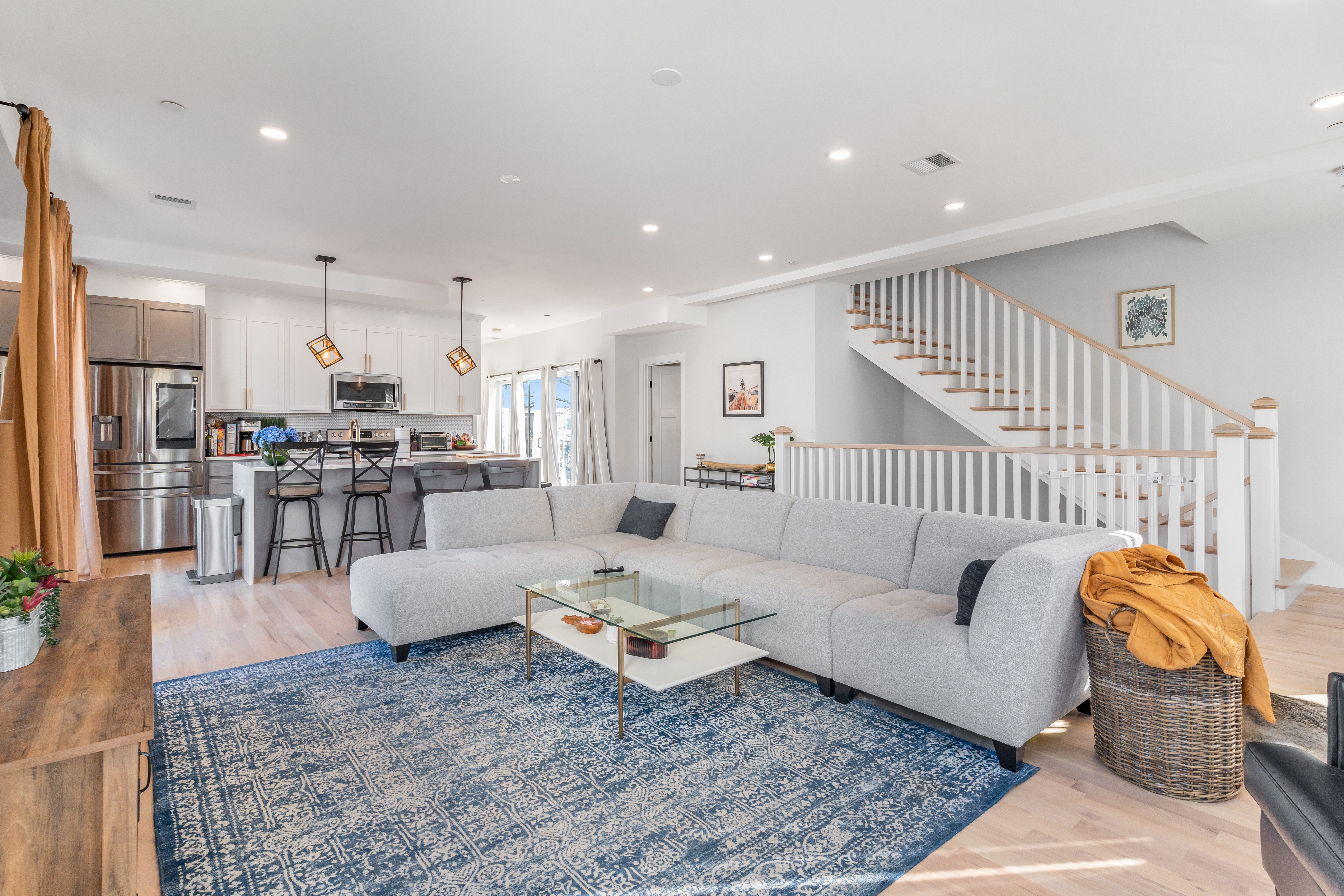 17 W Bellflower, Dorchester