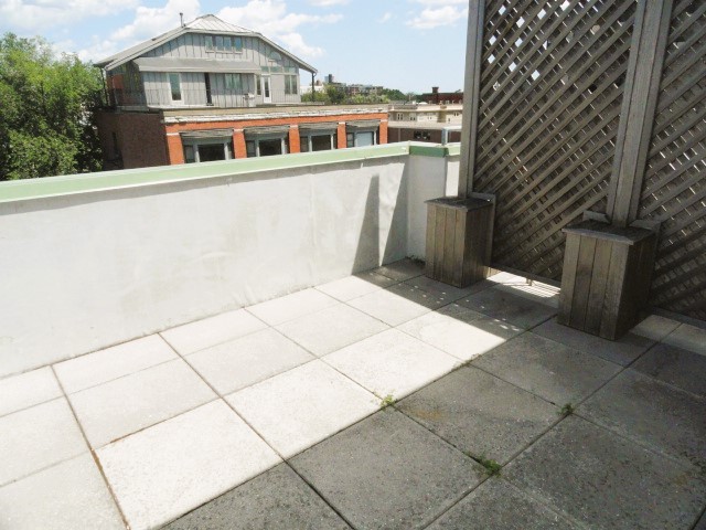 1008 Massachusetts Ave, Harvard Square