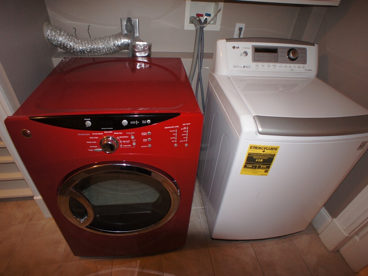 206 9th St, South Boston