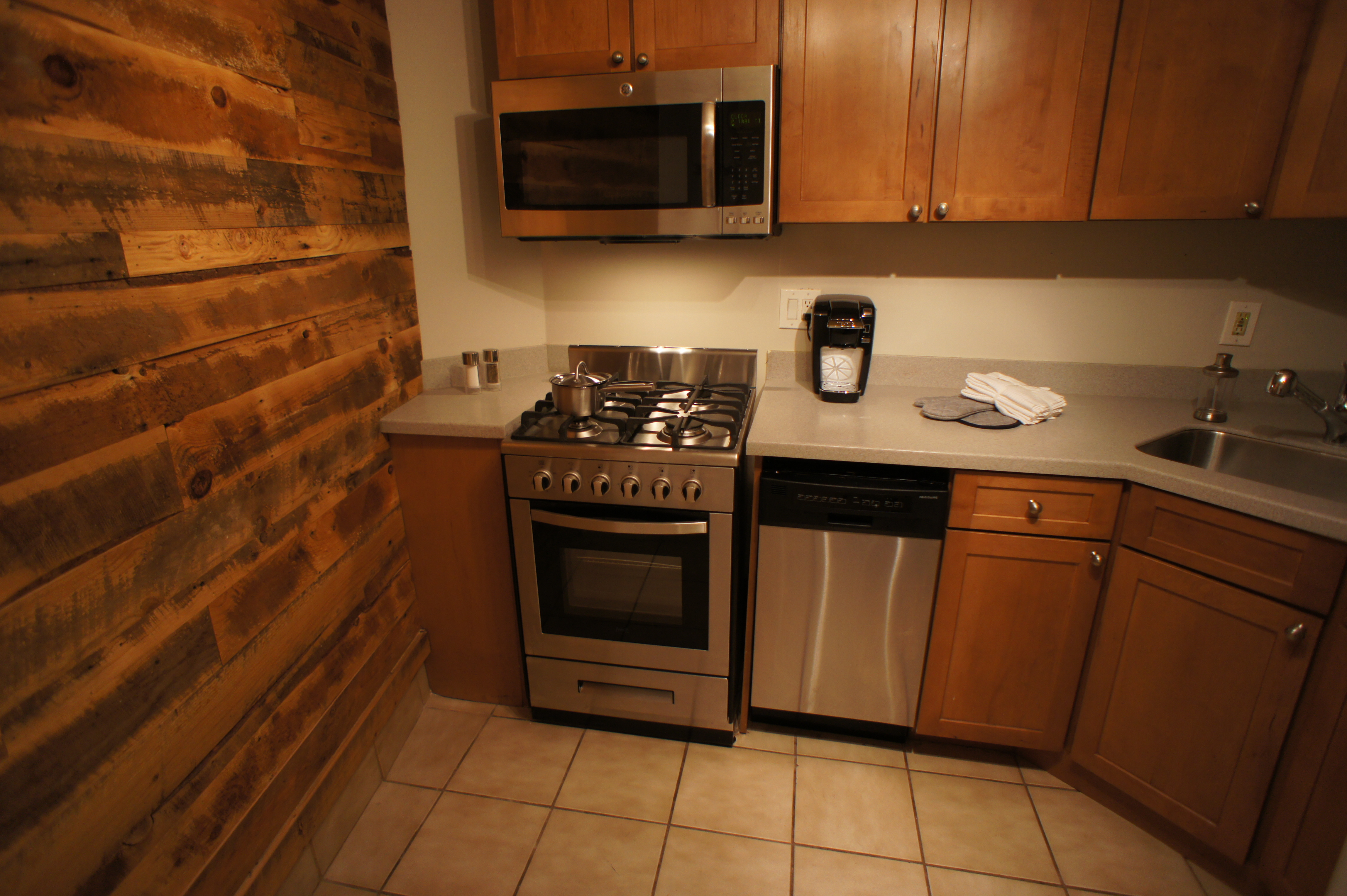 65 Dartmouth, South End