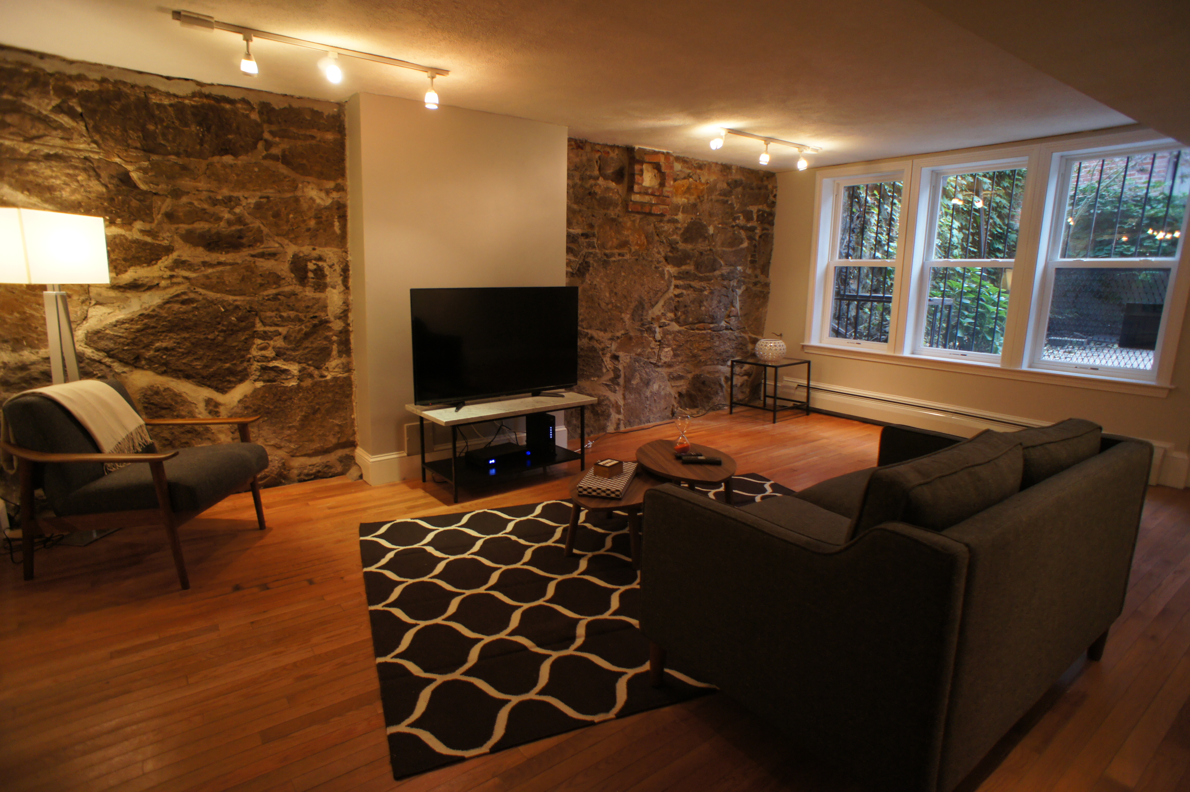 65 Dartmouth, South End