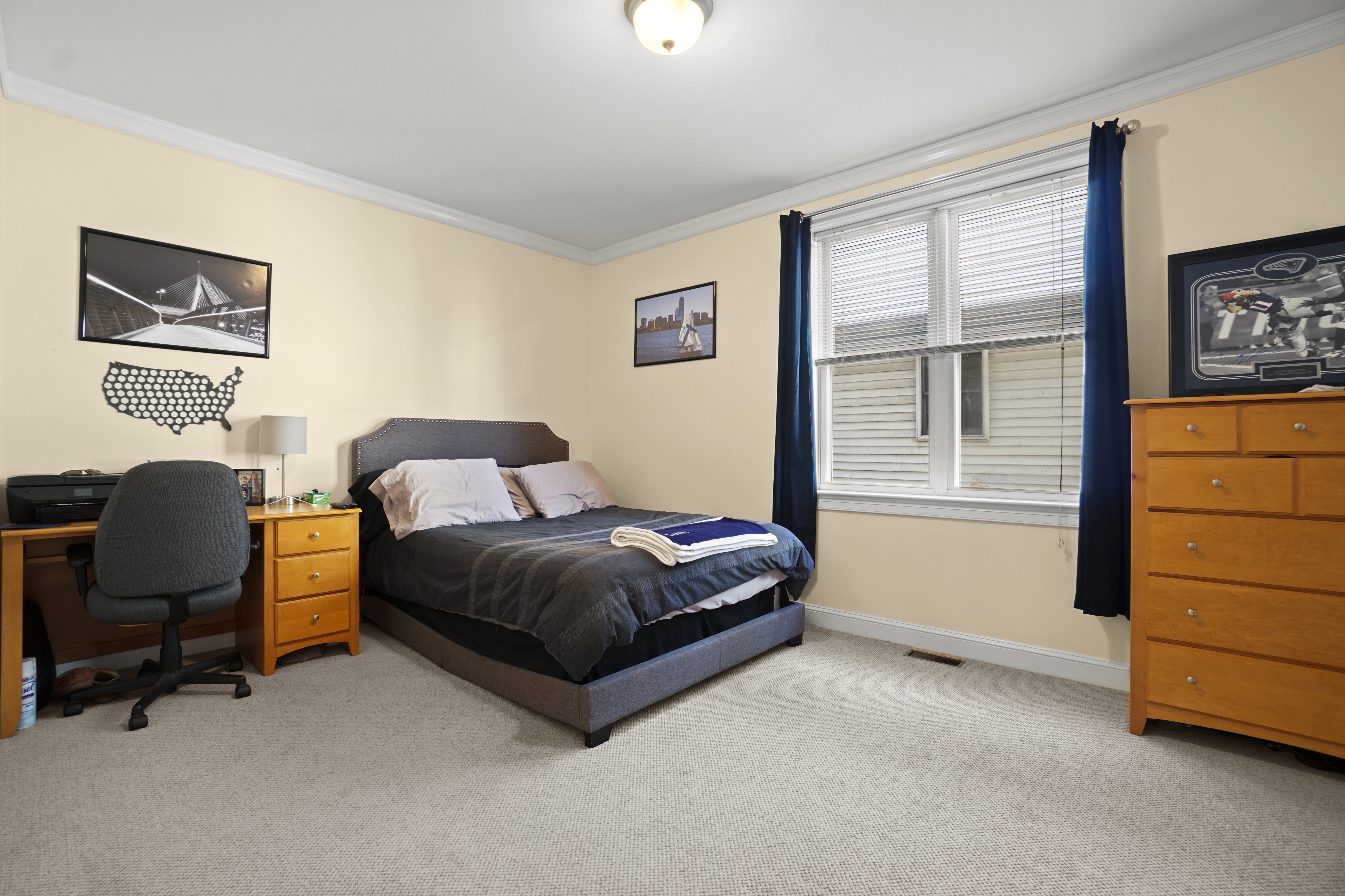 8 Howell, South Boston