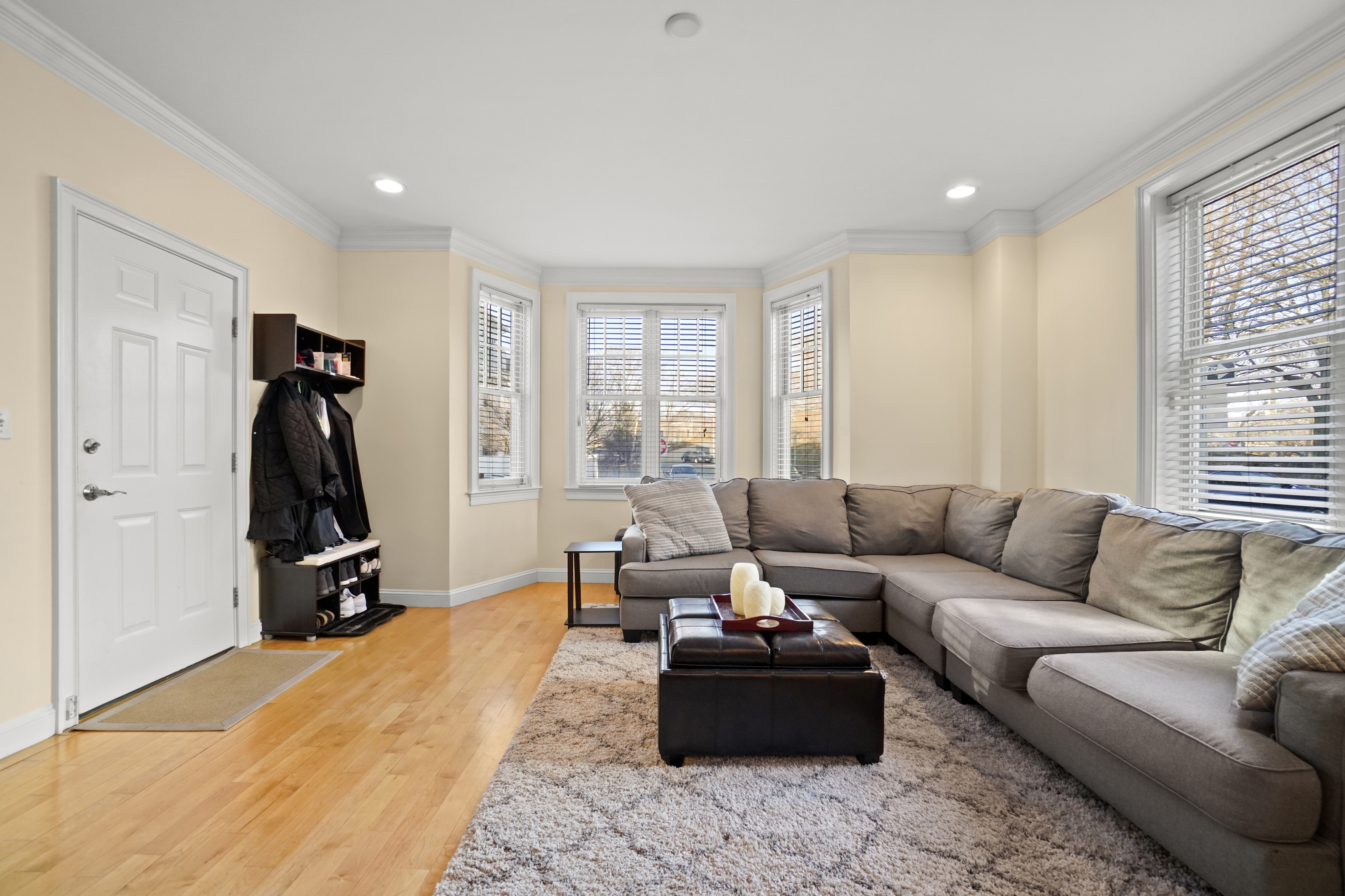 8 Howell, South Boston