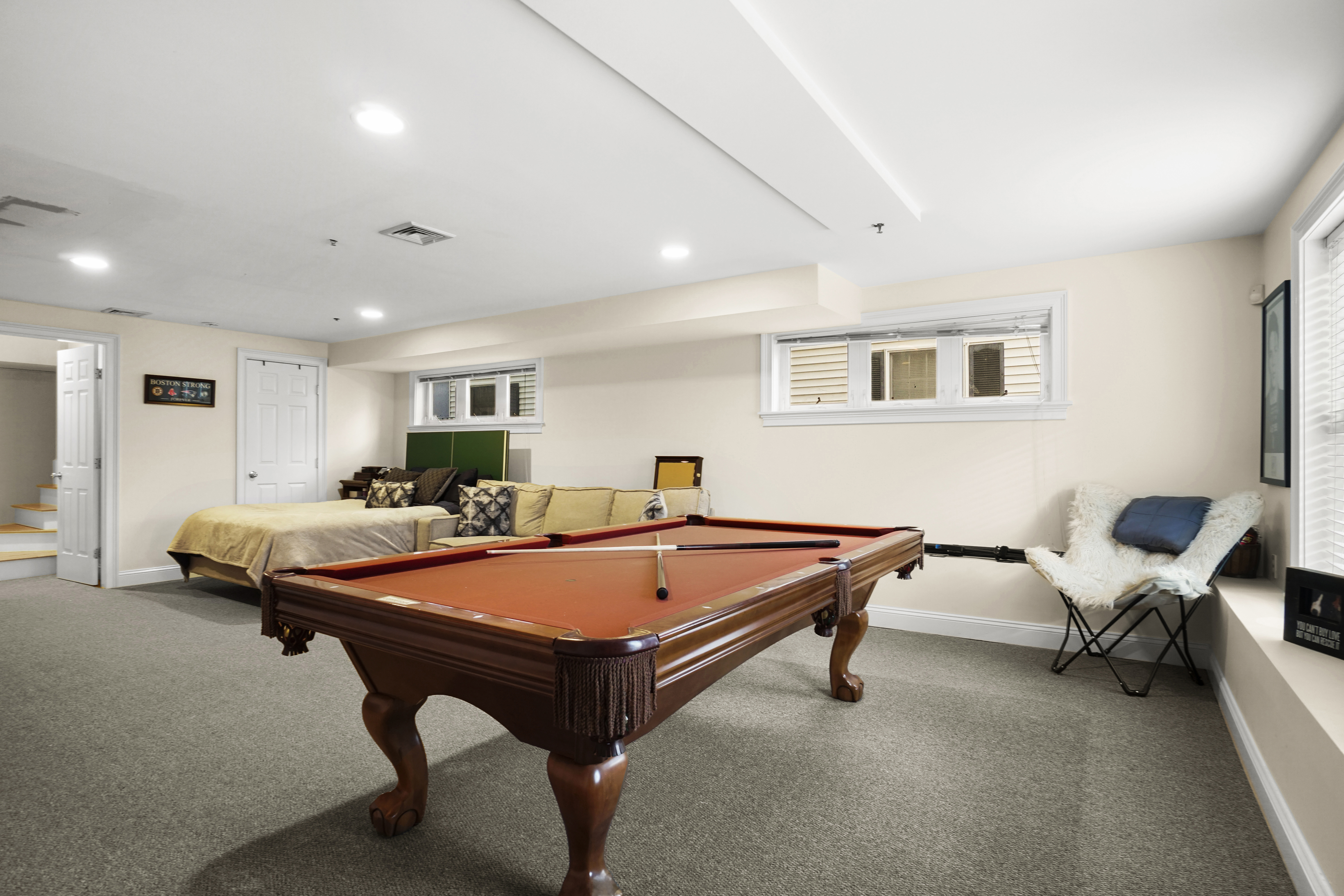 8 Howell, South Boston