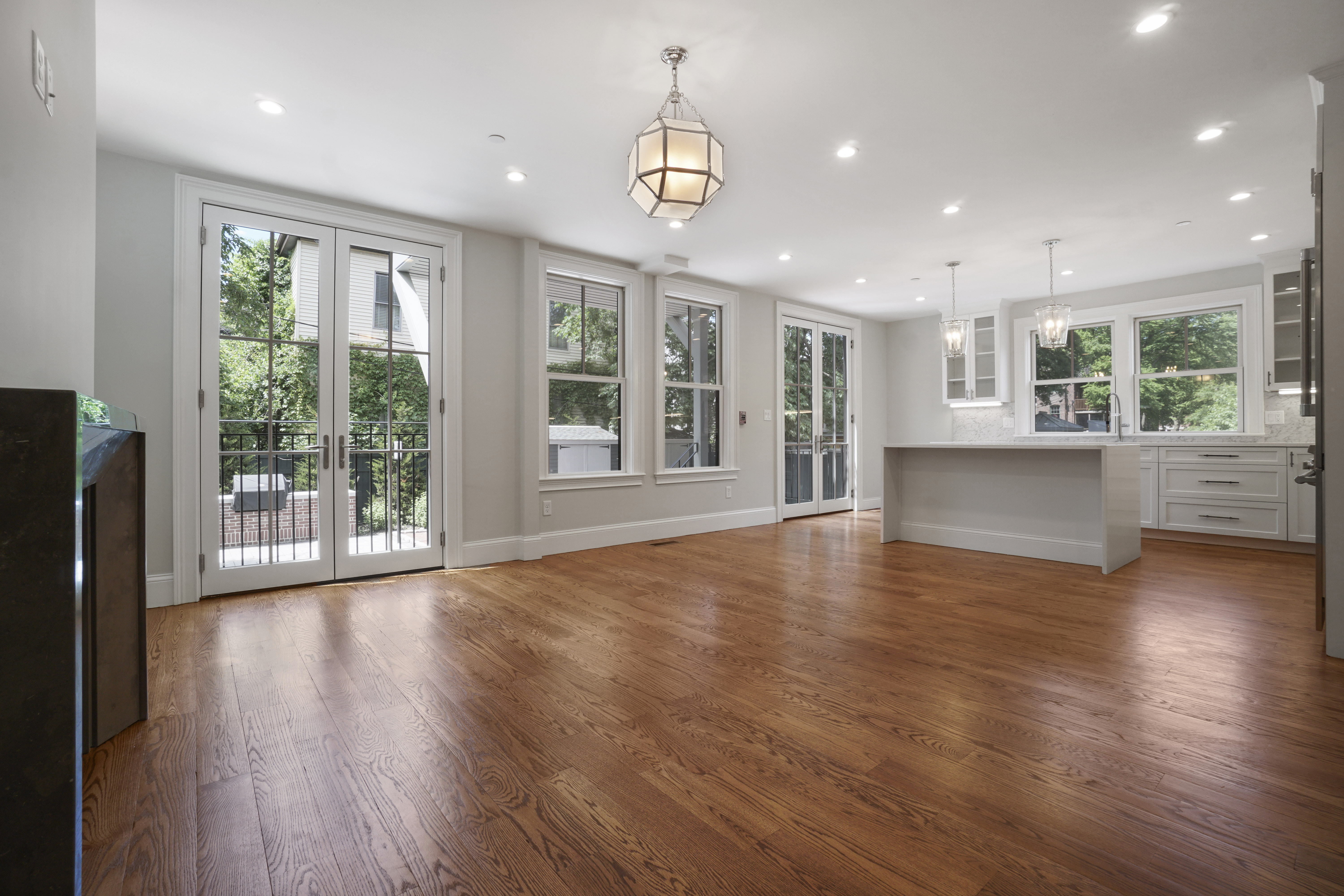 43 Essex St, Central Square