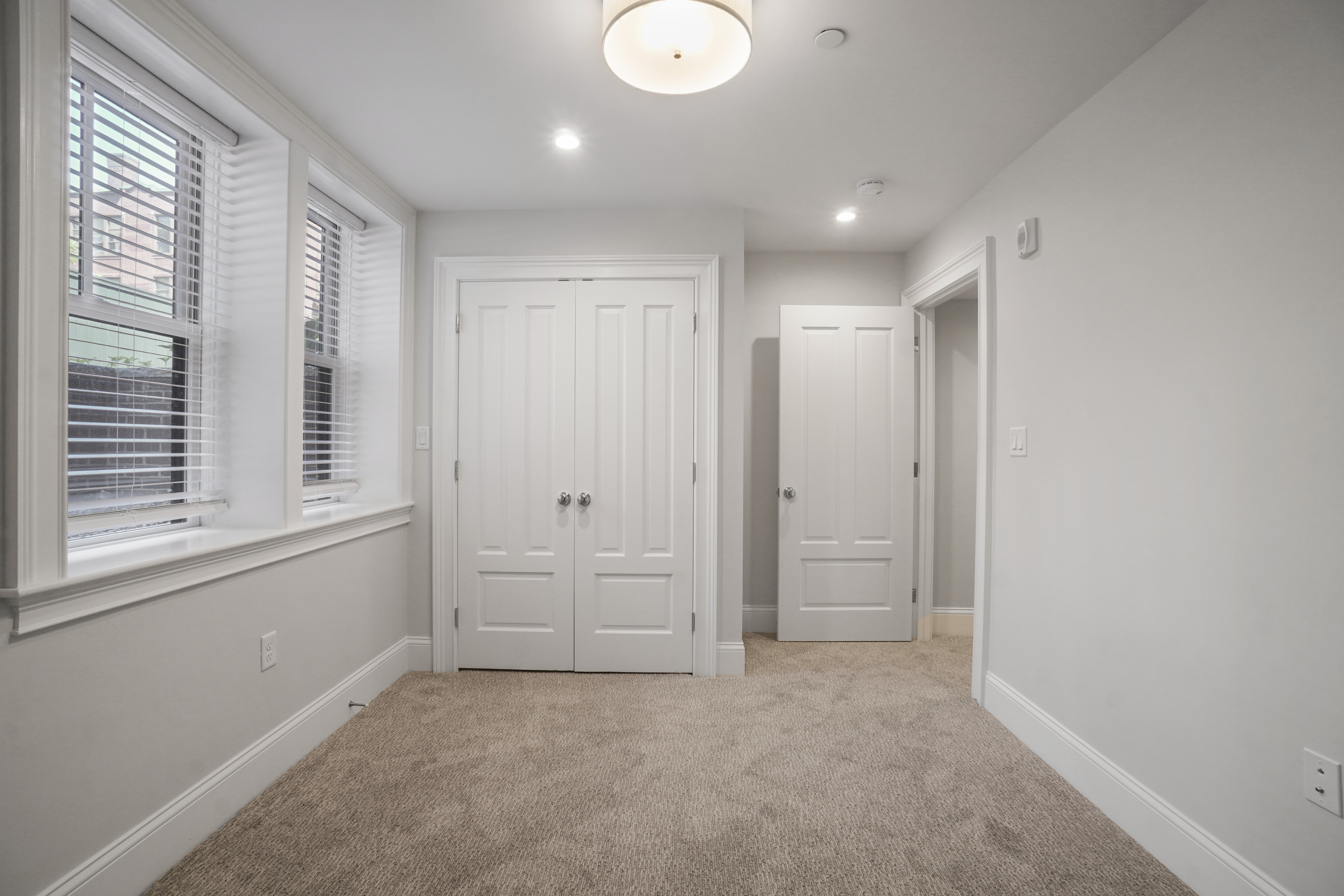 43 Essex St, Central Square