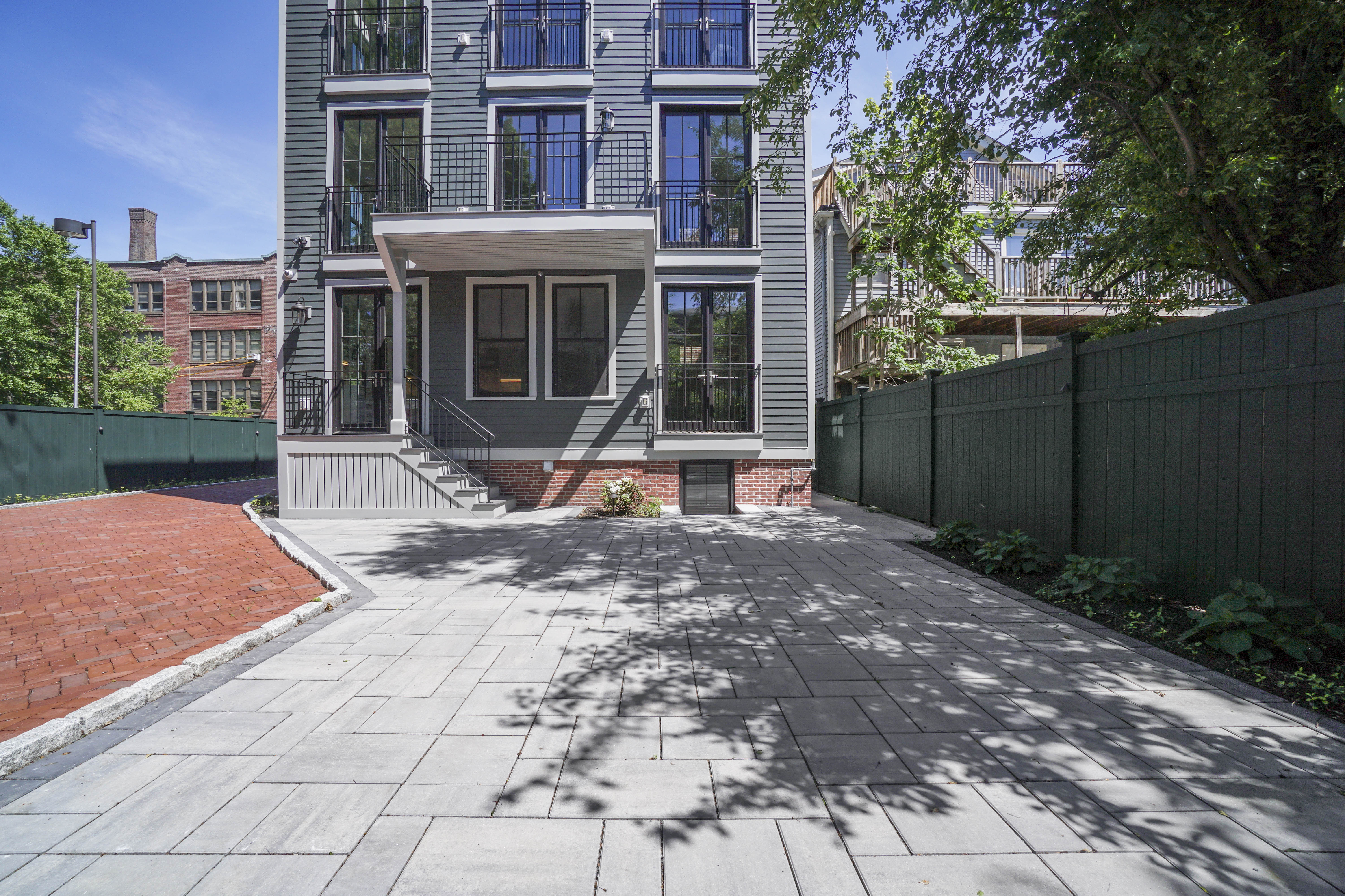 43 Essex St, Central Square